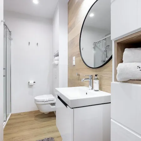 Forest Bay Z Basenem Krytym Calorocznym-pobierowo Baltic Apartments- Sannel For Rent 公寓 波别罗沃