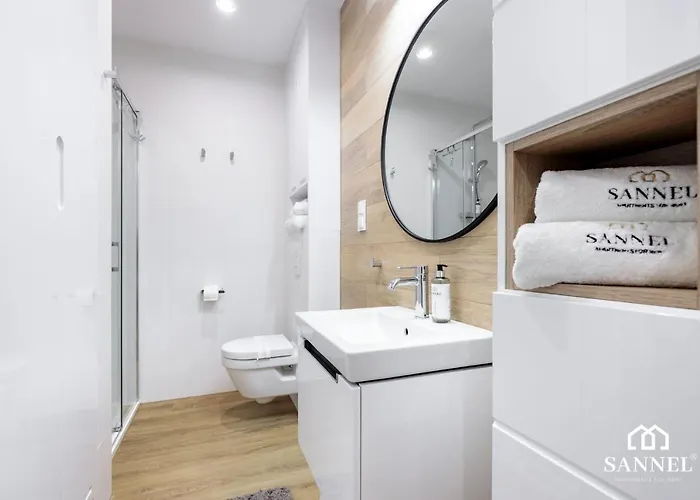 Forest Bay Z Basenem Krytym Calorocznym-pobierowo Baltic Apartments- Sannel For Rent 아파트 포비에로보